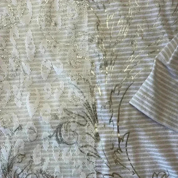 Chico’s size 2 (large) shirt NWOT - Picture 2 of 7